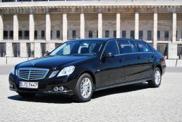 Mercedes Stretch Limousine Front - Bero Berlin